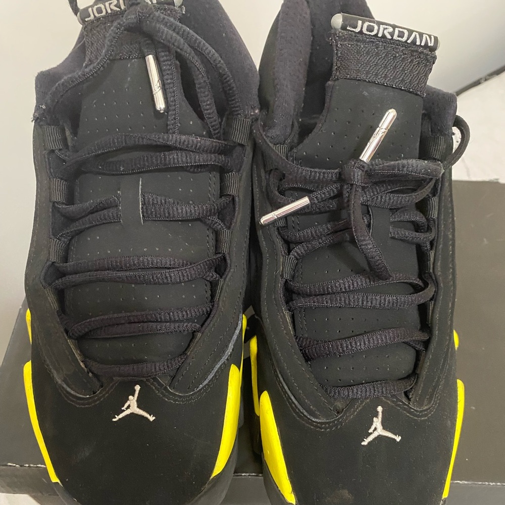 Jordan retro very good condition